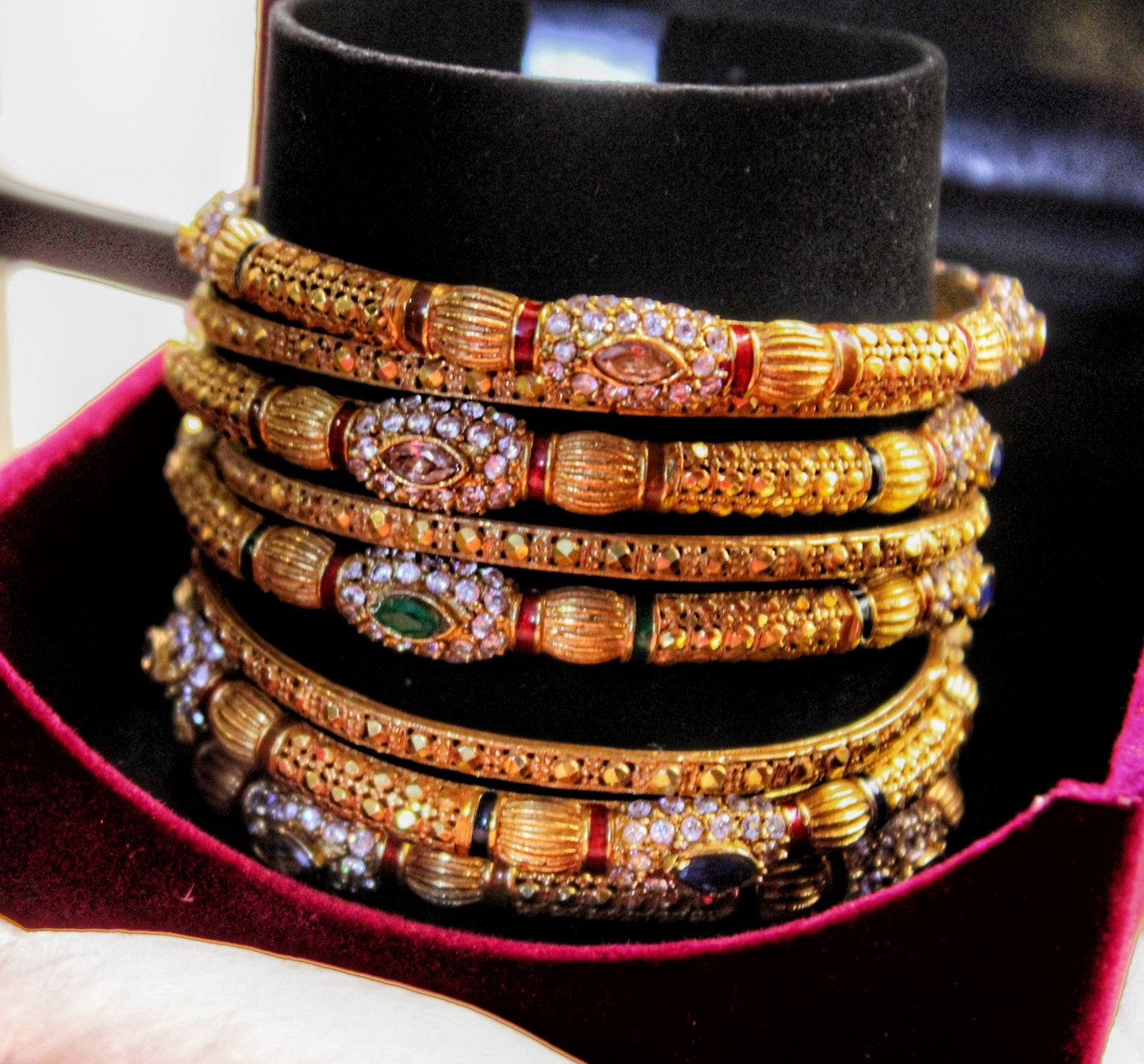 thappa kundan earrings